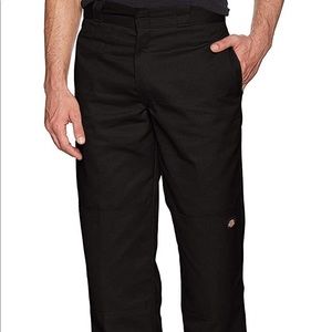 Dickies Men’s Twill Work Pants, New with tags. Loose fit, straight leg, 42x34